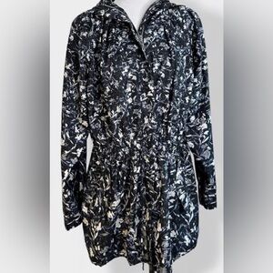 White House Black Market Black Blue and White, light weight Hooded Floral Jacket